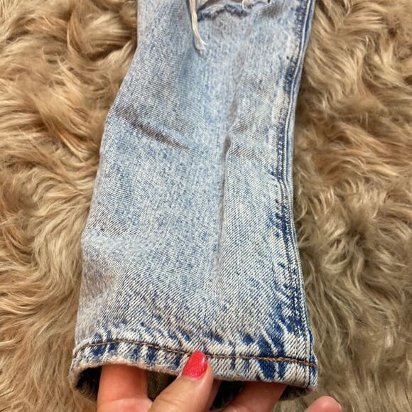 American Eagle Mom Ripped Strait Leg Jean distressed Cotton Light-wash High-rise - Picture 4 of 13